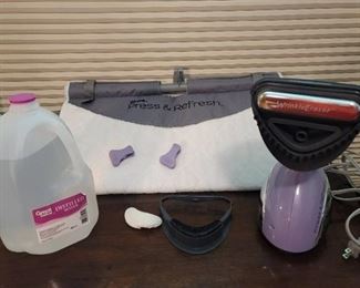 Shark Press and Refresh, Wrinkle Refresher Mat, and Water (powers on)