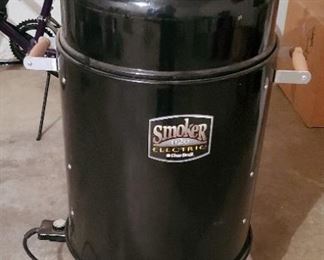 Char-Broil Electric H2O Smoker
