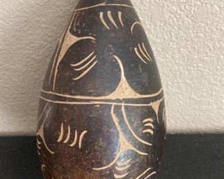 Native Folk Art: 10in Gourd Vessel