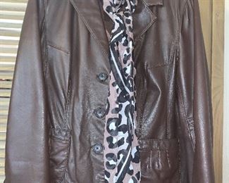 Women’s leather jacket 