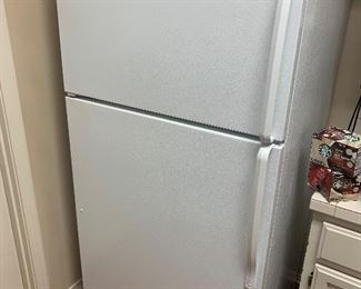 Whirlpool refrigerator/freezer 
