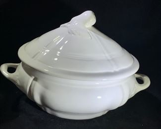 Vintage soup tureen 