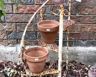Vintage metal plant stand 
