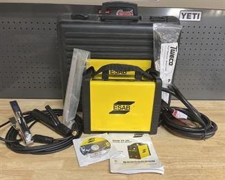 ESAB ES 95i Inverter Arc Welder Like New Condition
