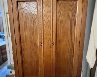 Retro Deco Style Oak Wardrobe