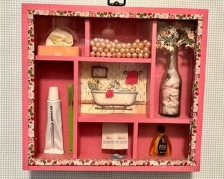 Retro Hot Pink Bath Curio Shelf Display