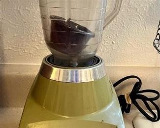 Osterizer Olive Green Blender