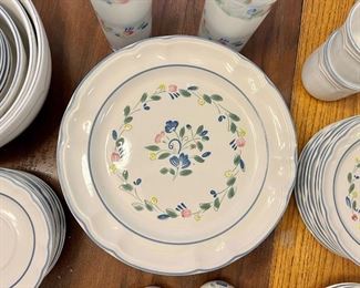 Floral Expressions China Set