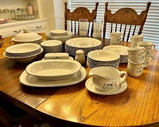 Floral Expressions China Set