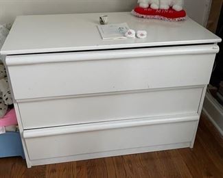 Dresser Short White 3 Drawers