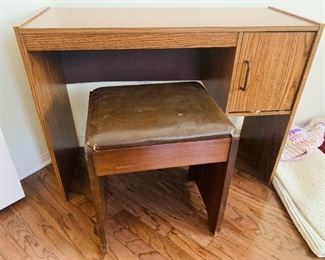 Sewing table / Desk