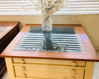 Display Coffee Table