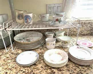 Misc. Plate Sets / Tea Cups