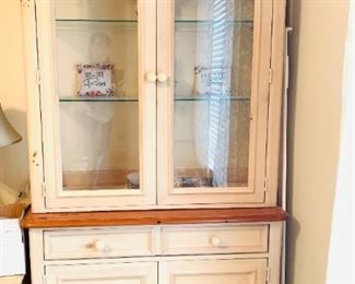 Display / China Cabinet