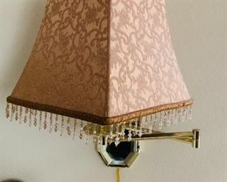 Wall lamp