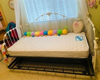 Trundle Bed