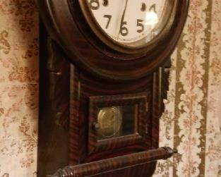 Mahogany Japanese Made wall clock   60   works