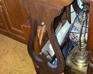 small Victorian side table as is  30