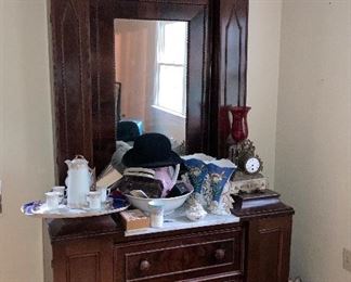 $600 - Fine Wig Dresser