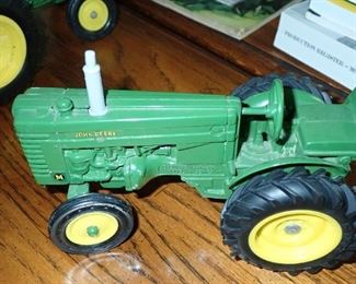 JOHN DEERE