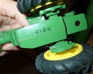 JOHN DEERE