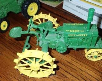 JOHN DEERE