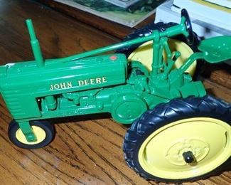 JOHN DEERE TRACTOR