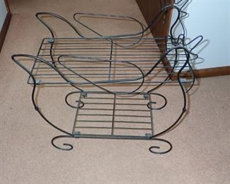 WIRE CHICKEN SHELF