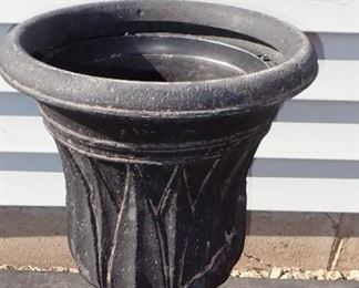 PLANT URN
