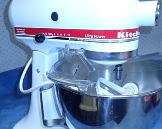 KITCHENAID MIXER
