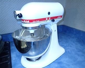 KITCHENAID MIXER