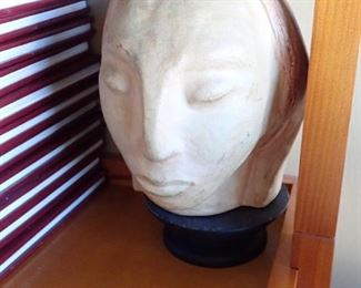 HEAD SCULPTURE