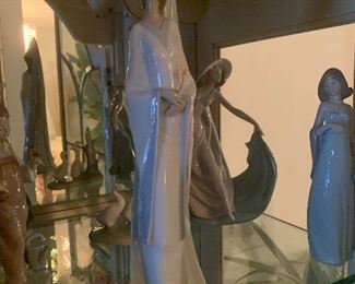 NAO BY LLADRO CAMELOT MEDIEVAL LADY WITH WAND  MINT LARGE 13"
