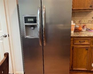 Frigidaire side by side refrigerator