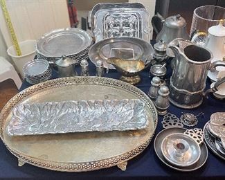 Pewter & Arthur court