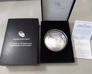 2019 Apollo 11 Commemorative 5 Ounce Proof Silver Dollar