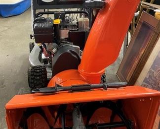 Ariens 927LE Snow Blower