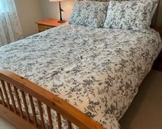 Queen/Full Bed (Sold)