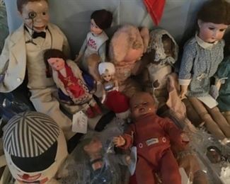 Large Collection of Dolls Shirley Temple, Madame Alexander and others