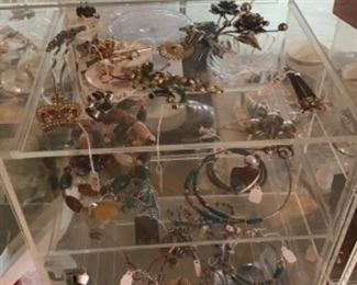 Did we say Jewelry? Yes, there’s a ton of great jewelry 