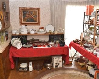 Main Level Kitchen Overview