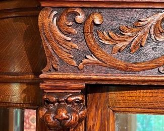 detail - Lion's Face