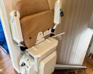 Electric Stair lift, works and ready for a new home