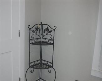 Corner Wire Shelve