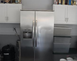 Side By Side ( Ice Maker Not Working )