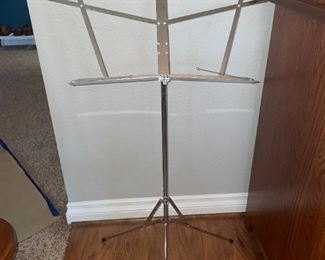 The Hamilton 400N Music Stand!