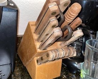 Farberware 15 pc Knife Set with Block!