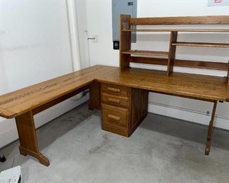 Solid Oak Desk with Workstation & Bookshelf!