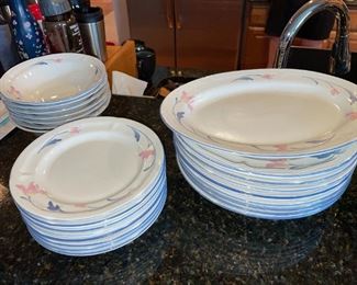 Vtg. Avonlea Citation Com Panies Set of 25!