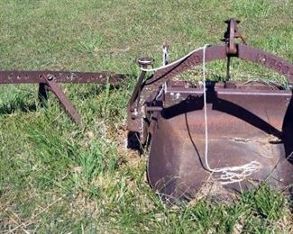 Stockland 3-Point Hitch A1 Rollover Hydro-Scoop